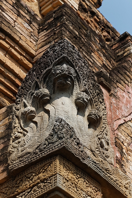 Prasat Sikhoraphum-MAR15-032